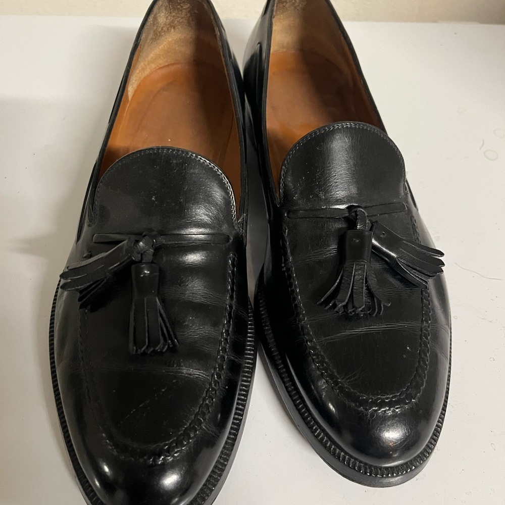 Salvatore Ferragamo - black tassel dress shoes - 9D